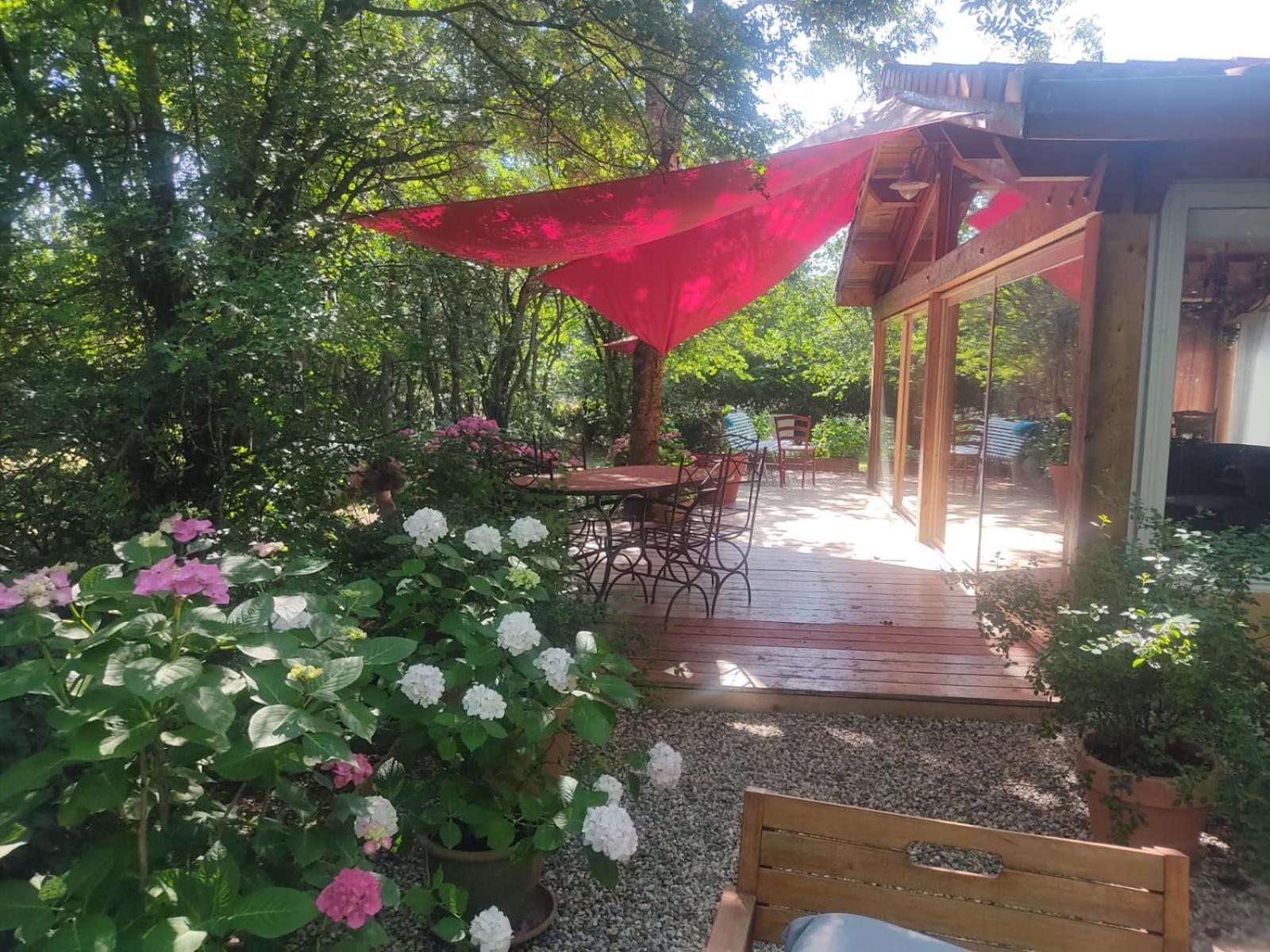 La Frenaie Bed & Breakfast Saint-Cyr-sur-le-Rhone Exterior foto